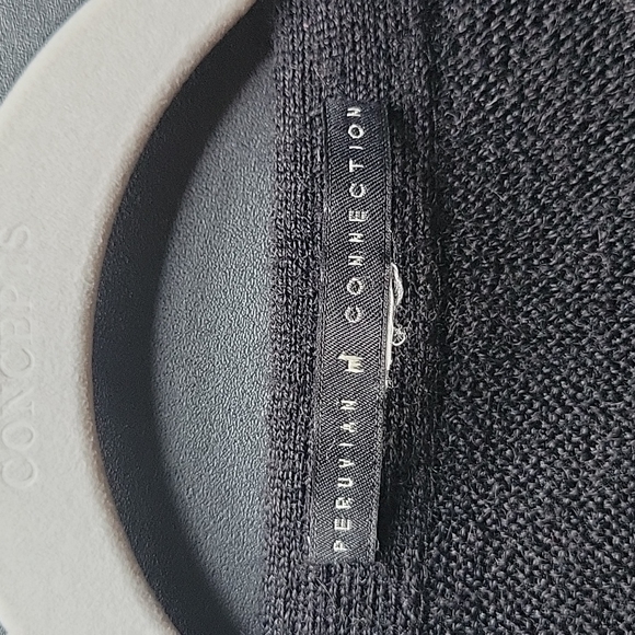 Peruvia Connection Black Cardigan - Picture 4 of 4